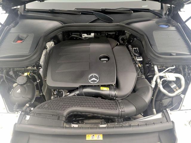 Photo of 2021 Black Mercedes-Benz GLC 300