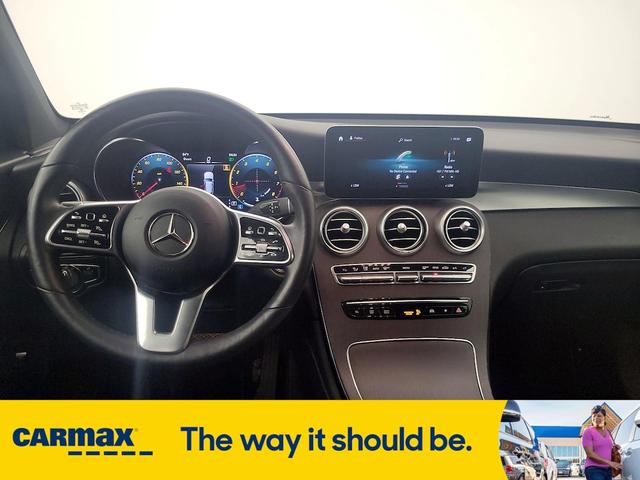 Photo of 2021 Black Mercedes-Benz GLC 300