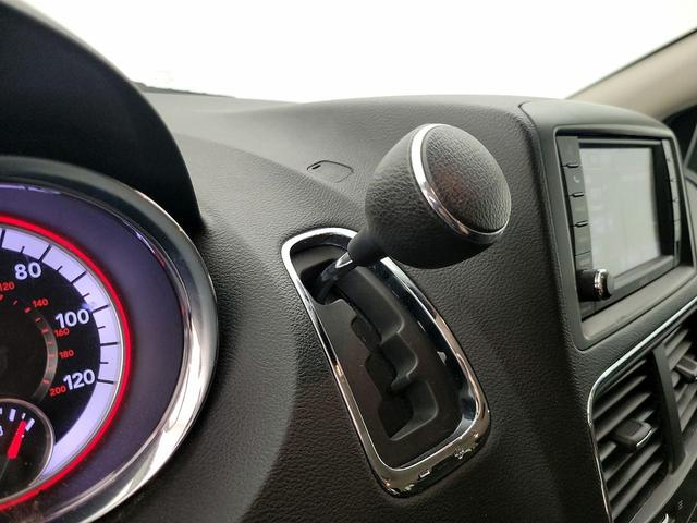 Photo of 2020 Blue Dodge Grand Caravan