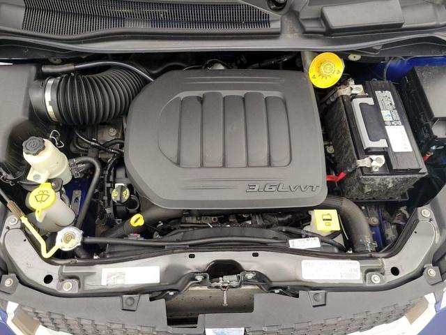 Photo of 2020 Blue Dodge Grand Caravan