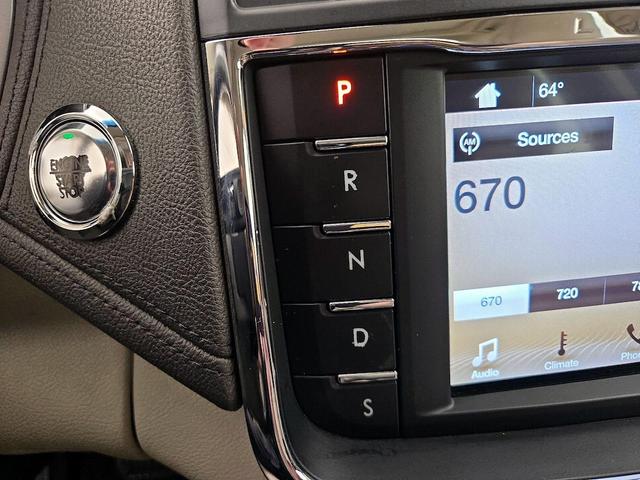 Photo of 2017 Blue Lincoln Continental