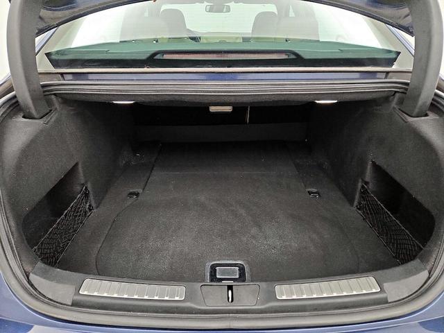 Photo of 2017 Blue Lincoln Continental