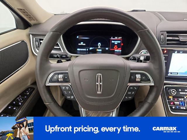 Photo of 2017 Blue Lincoln Continental