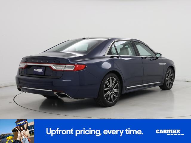 Photo of 2017 Blue Lincoln Continental