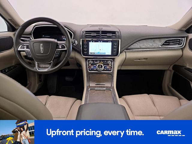 Photo of 2017 Blue Lincoln Continental
