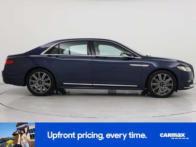 Photo of 2017 Blue Lincoln Continental
