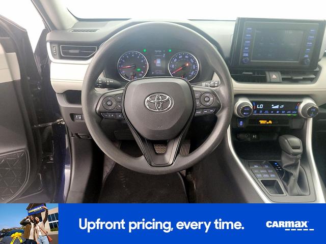 Photo of 2019 Blue Toyota RAV4