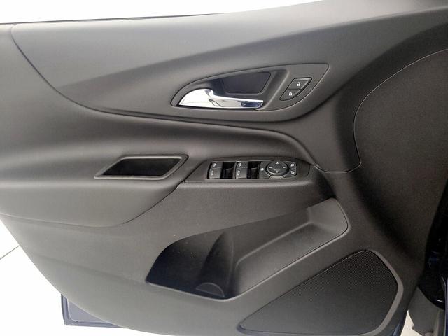Photo of 2022 Blue Chevrolet Equinox