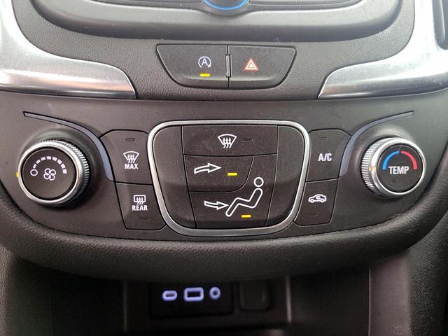 Photo of 2022 Blue Chevrolet Equinox
