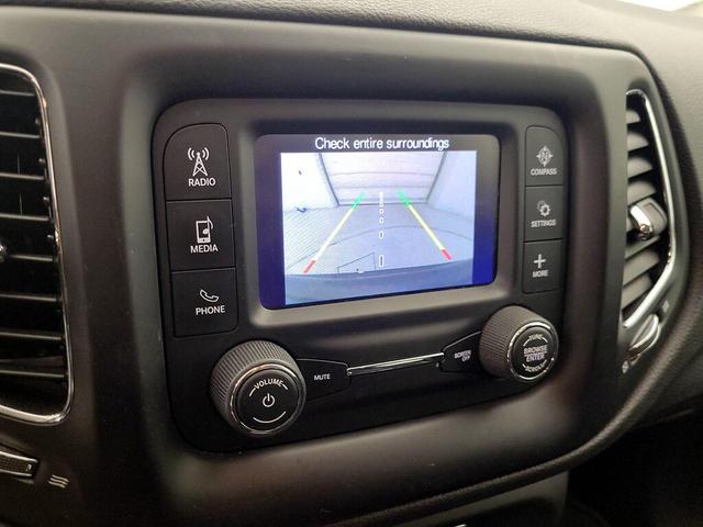 Photo of 2018 Gray Jeep Compass