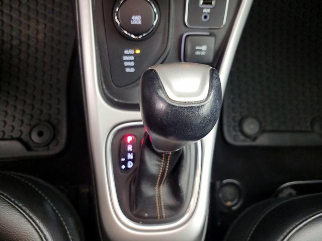 Photo of 2018 Gray Jeep Compass