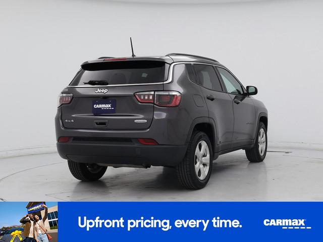 Photo of 2018 Gray Jeep Compass