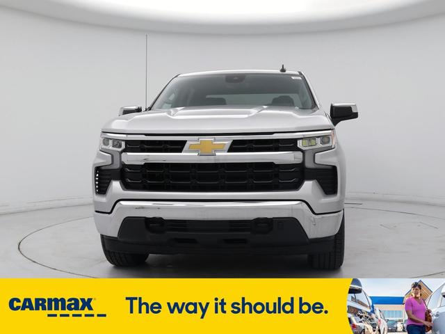 Photo of 2022 Silver Chevrolet Silverado 1500