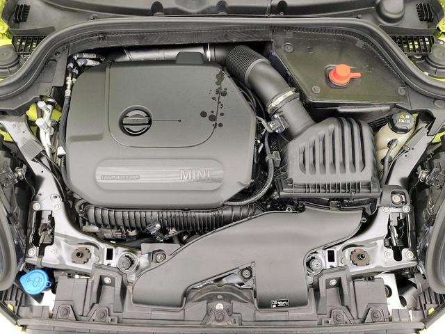 Photo of 2023 Green MINI Hardtop