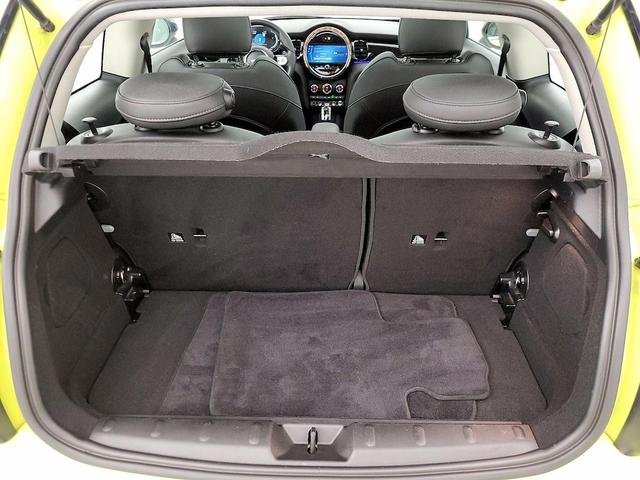 Photo of 2023 Green MINI Hardtop