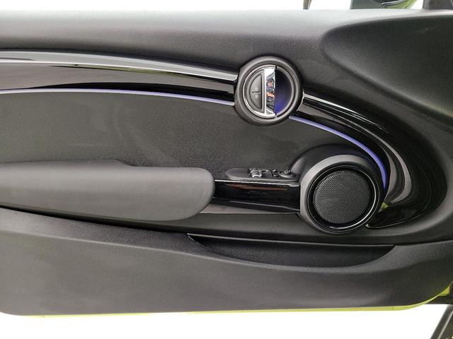Photo of 2023 Green MINI Hardtop