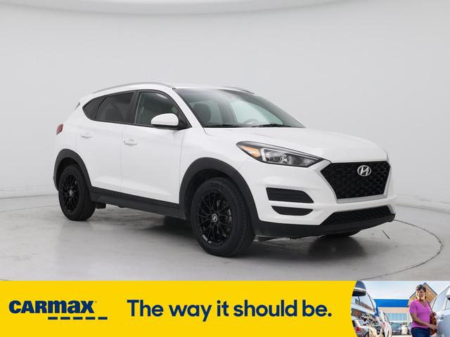 Photo of 2021 White Hyundai TUCSON