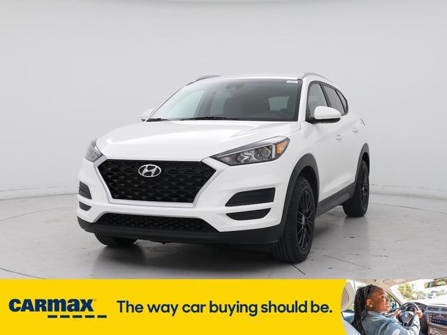 Photo of 2021 White Hyundai TUCSON