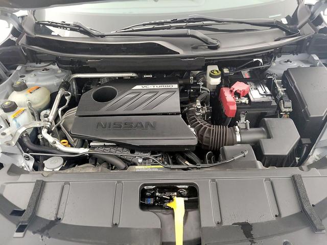 Photo of 2023 Silver Nissan Rogue