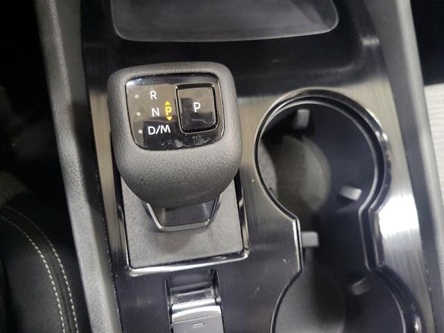 Photo of 2023 Silver Nissan Rogue