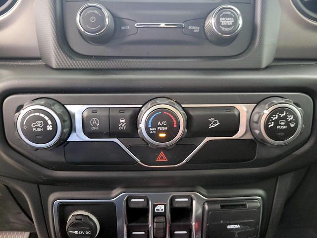 Photo of 2020 Black Jeep Wrangler