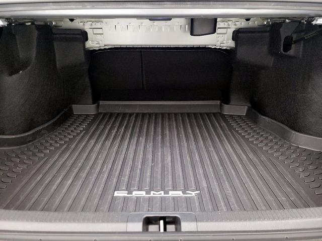 Photo of 2025 Gray Toyota Camry