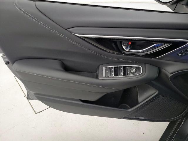 Photo of 2021 Gray Subaru Legacy