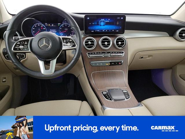 Photo of 2022 White Mercedes-Benz GLC 300