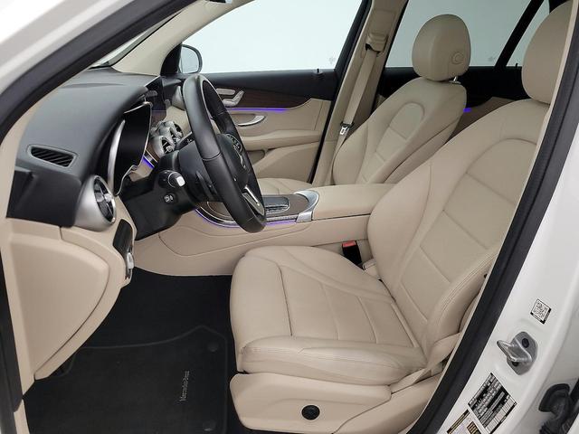 Photo of 2022 White Mercedes-Benz GLC 300