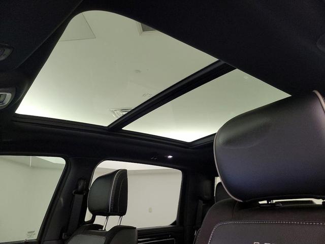 Photo of 2022 White RAM 1500