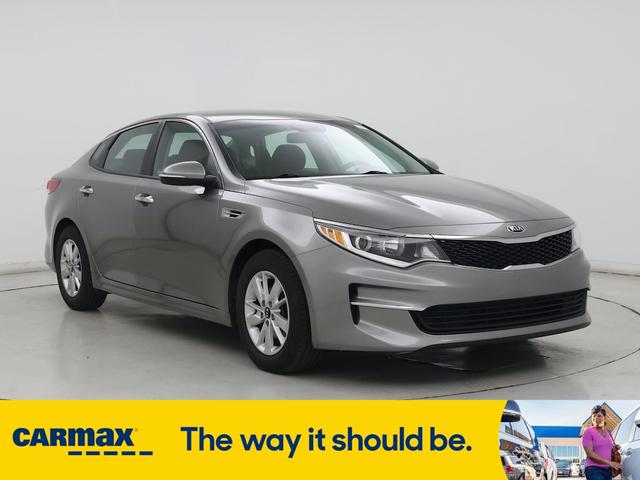Photo of 2018 Gray Kia Optima