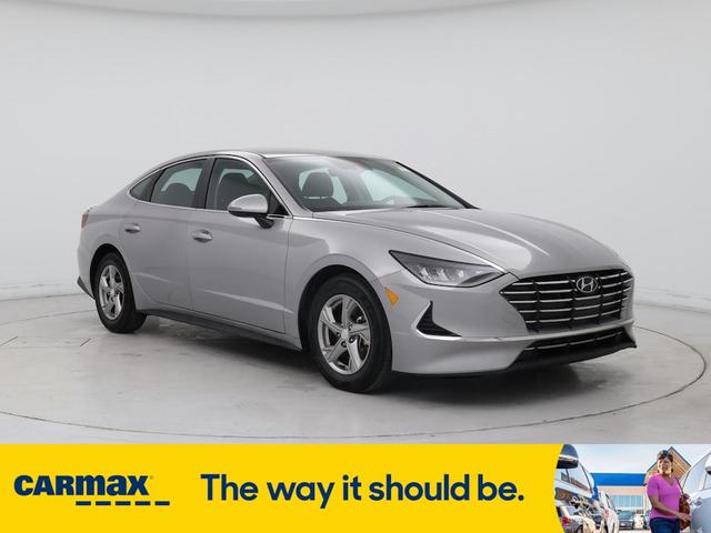Photo of 2023 Silver Hyundai SONATA