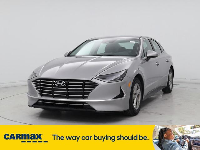 Photo of 2023 Silver Hyundai SONATA