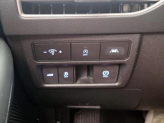 Photo of 2023 Silver Hyundai SONATA