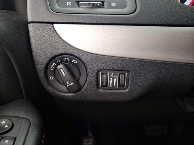 Photo of 2017 Burgundy Dodge Grand Caravan