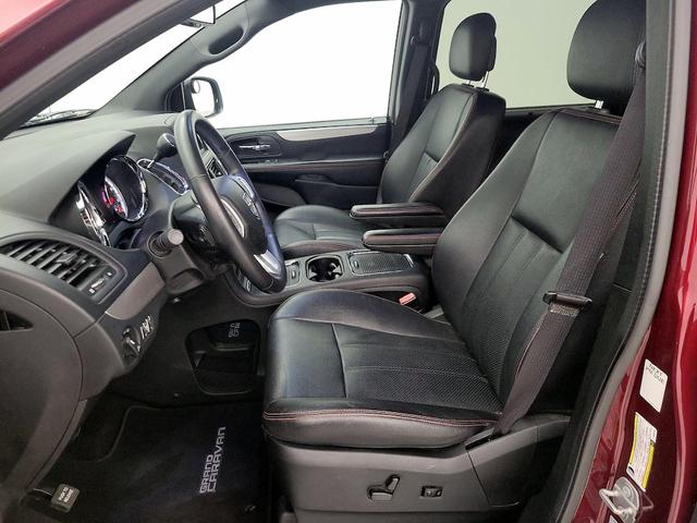 Photo of 2017 Burgundy Dodge Grand Caravan