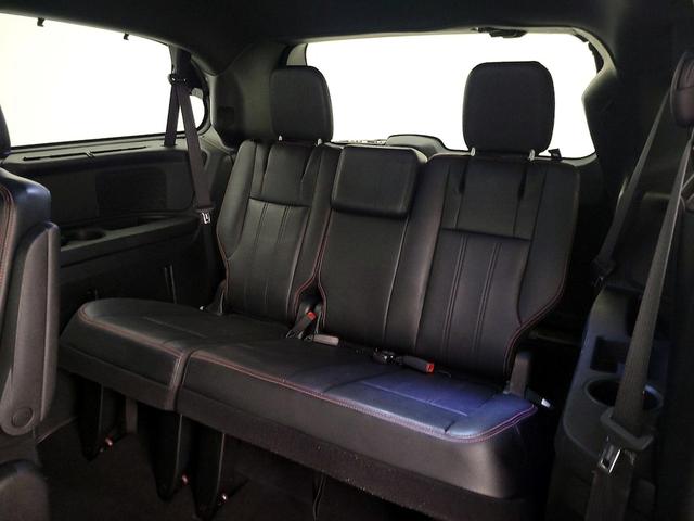 Photo of 2017 Burgundy Dodge Grand Caravan