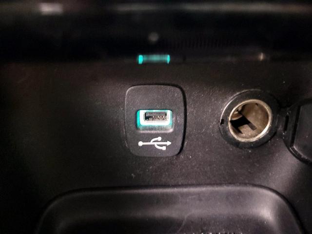Photo of 2014 Blue Chrysler 200