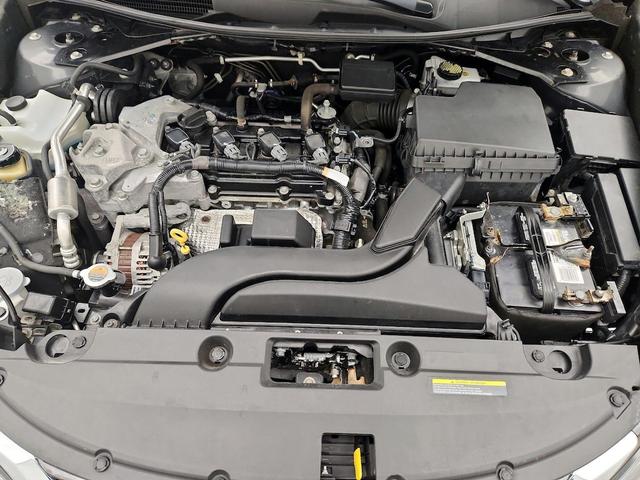 Photo of 2018 Black Nissan Altima