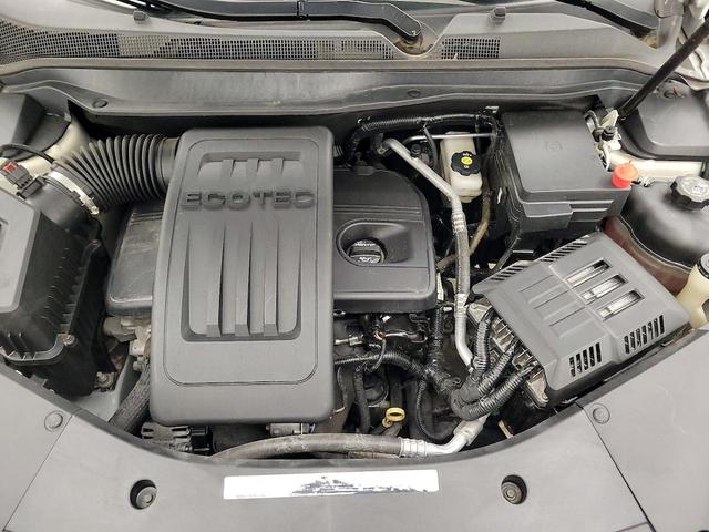 Photo of 2015 White Chevrolet Equinox