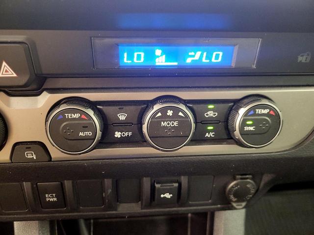 Photo of 2022 Silver Toyota Tacoma
