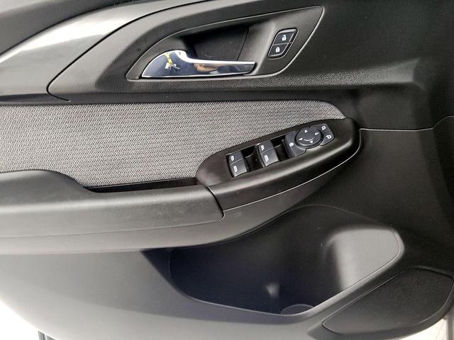 Photo of 2023 Black Chevrolet Trailblazer