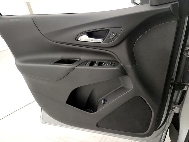 Photo of 2021 Silver Chevrolet Equinox
