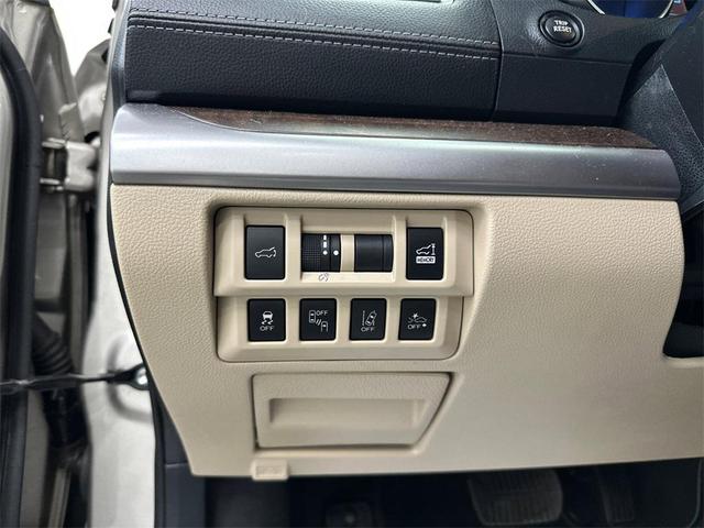 Photo of 2018 Tungsten Metallic Subaru Outback
