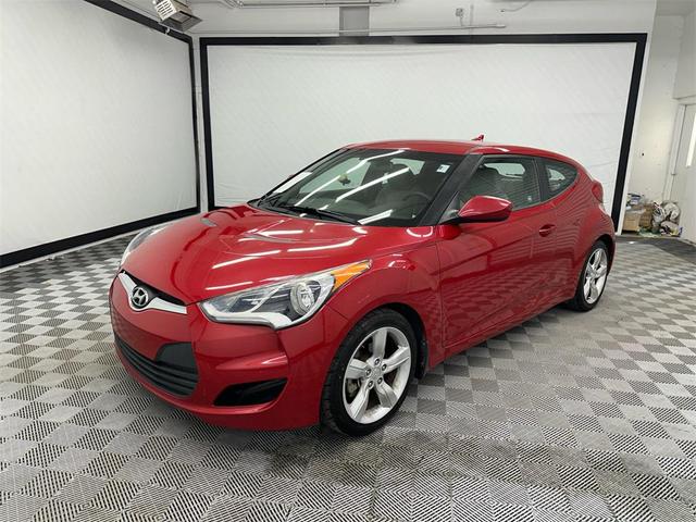 Photo of 2014 Boston Red Metallic Hyundai Veloster