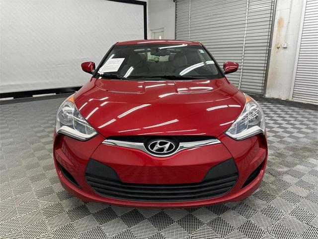 Photo of 2014 Boston Red Metallic Hyundai Veloster