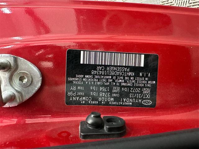 Photo of 2014 Boston Red Metallic Hyundai Veloster