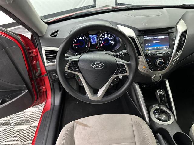 Photo of 2014 Boston Red Metallic Hyundai Veloster
