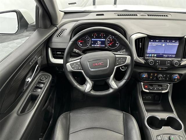 Photo of 2023 Summit White GMC Terrain