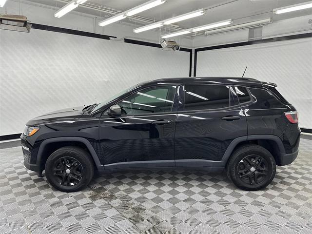 Photo of 2017 Diamond Black Crystal Pearlcoat Jeep New Compass